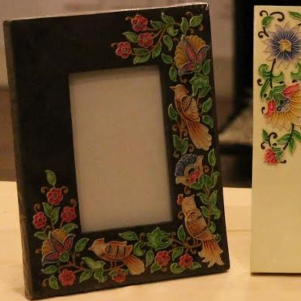 Elegant Moments Photo Frame