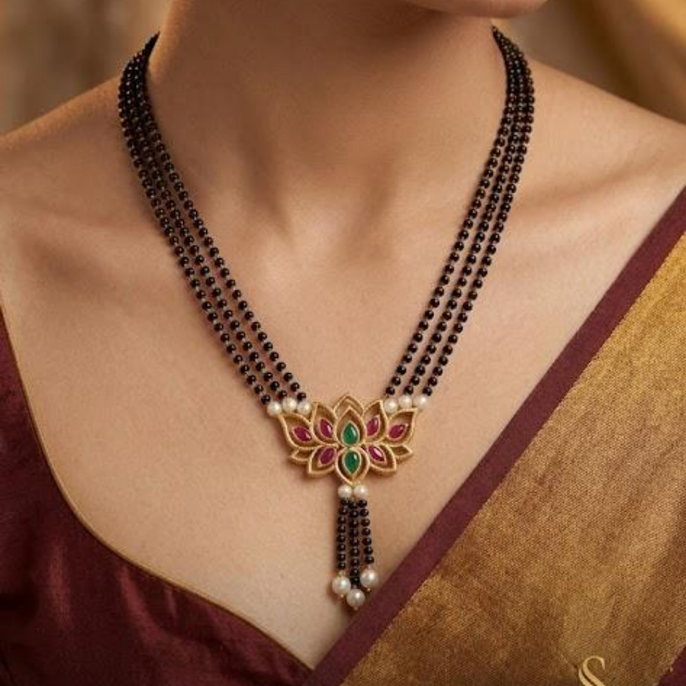 Elegant Beaded Necklace